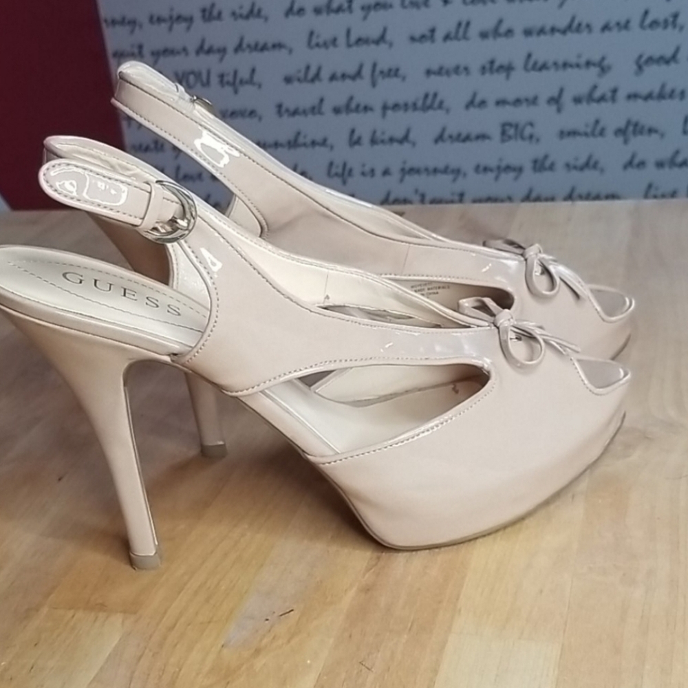 Guess cream patent leather slingback 9.5